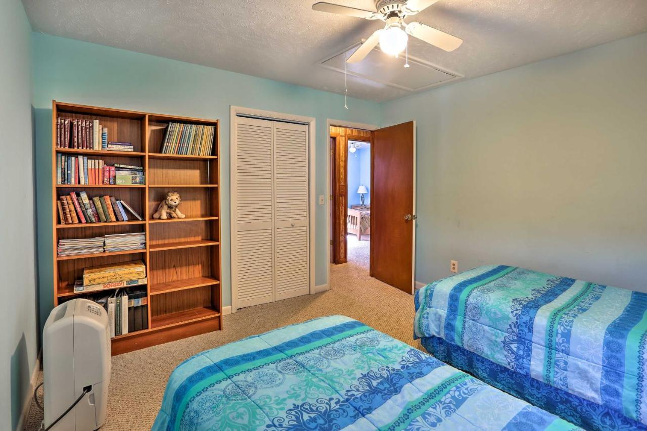 Lake Waccamaw Home With Fenced Yard And Shared Pier! Exteriér fotografie